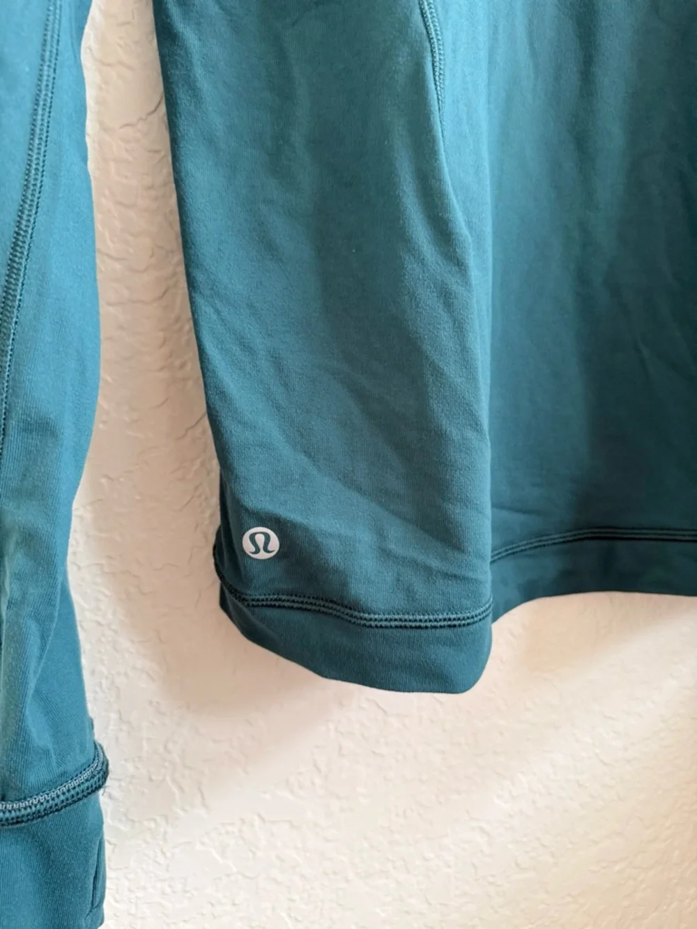 Lululemon it’s Rulu Teal Green Blue Long Sleeve Hooded‎ Top Shirt 12
